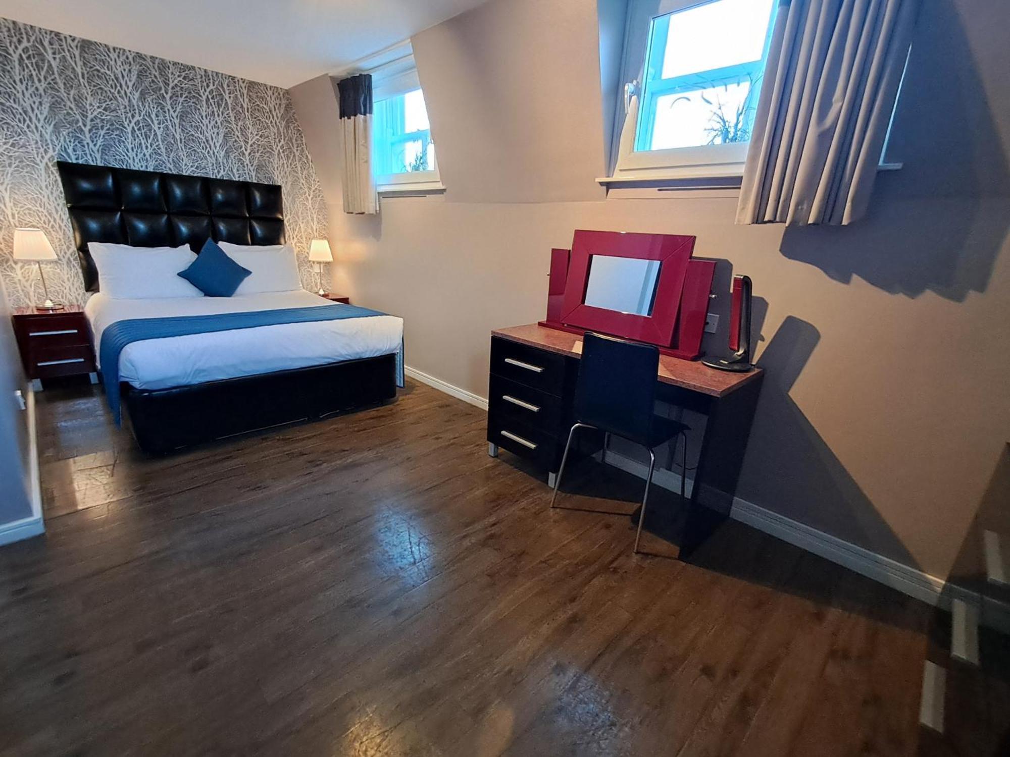 The Royal Hotel 4*