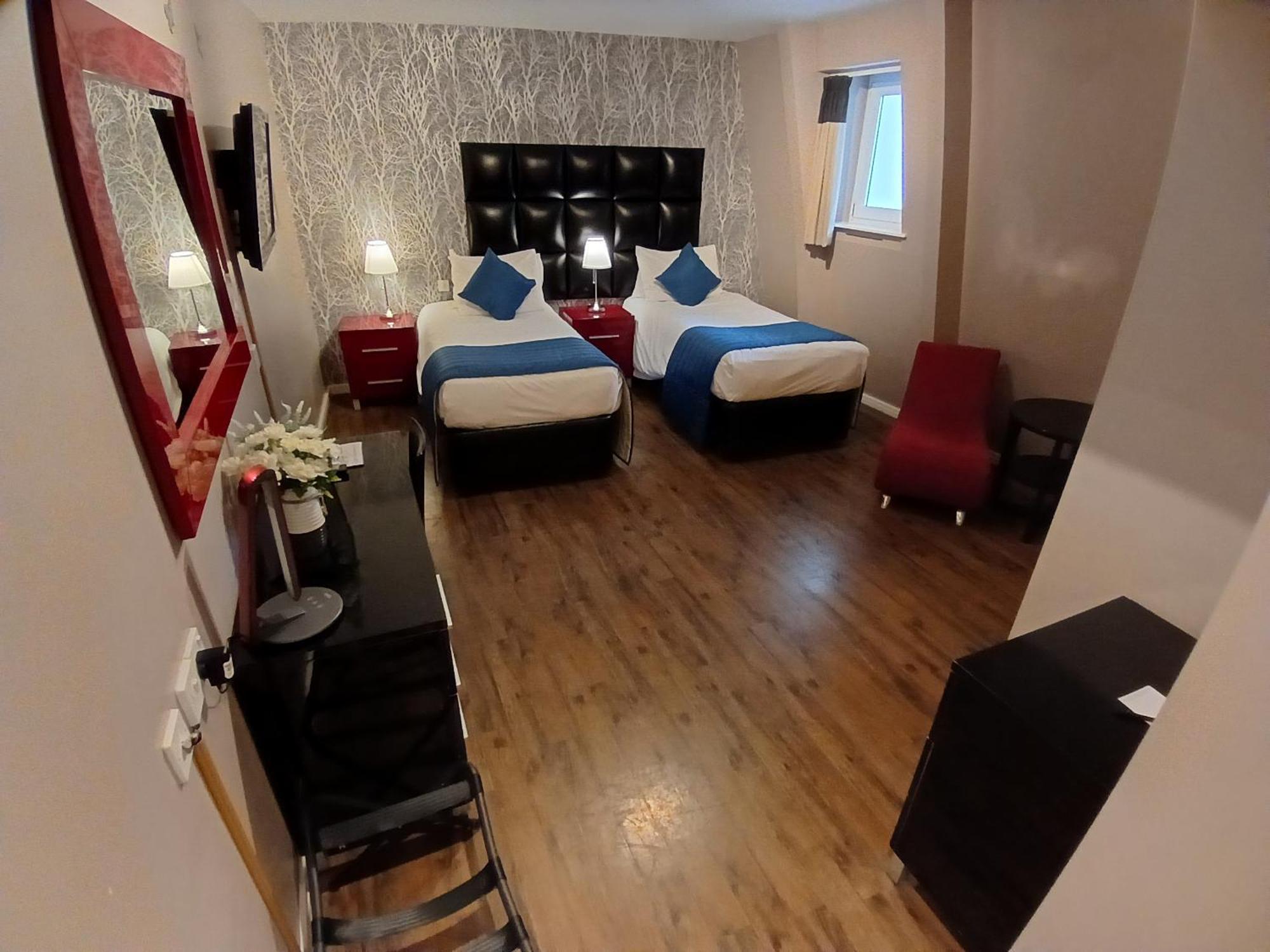 The Royal Hotel 4*