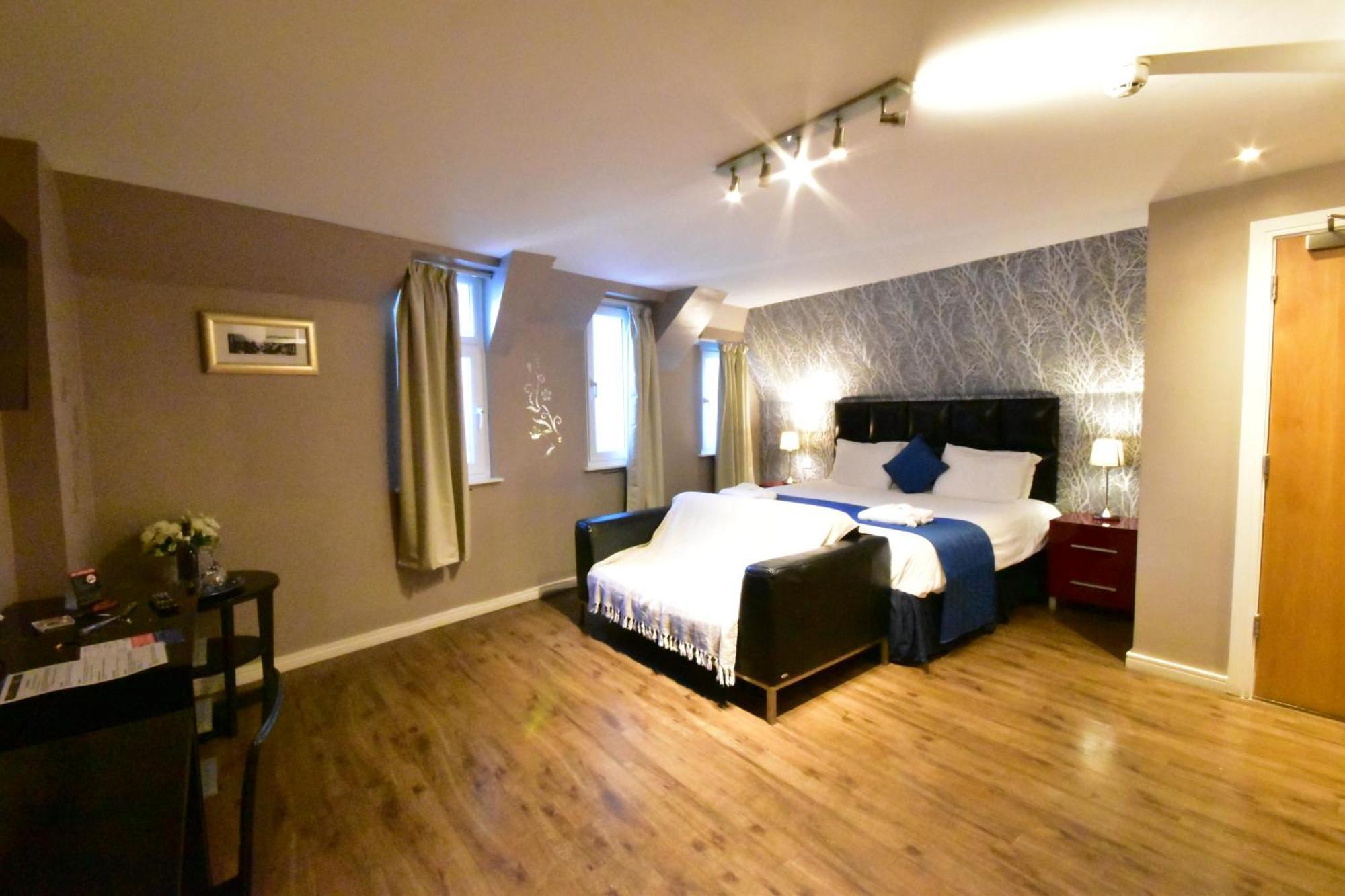 Hotel The Royal Cardiff